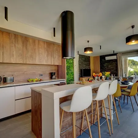 Pieron Villa *